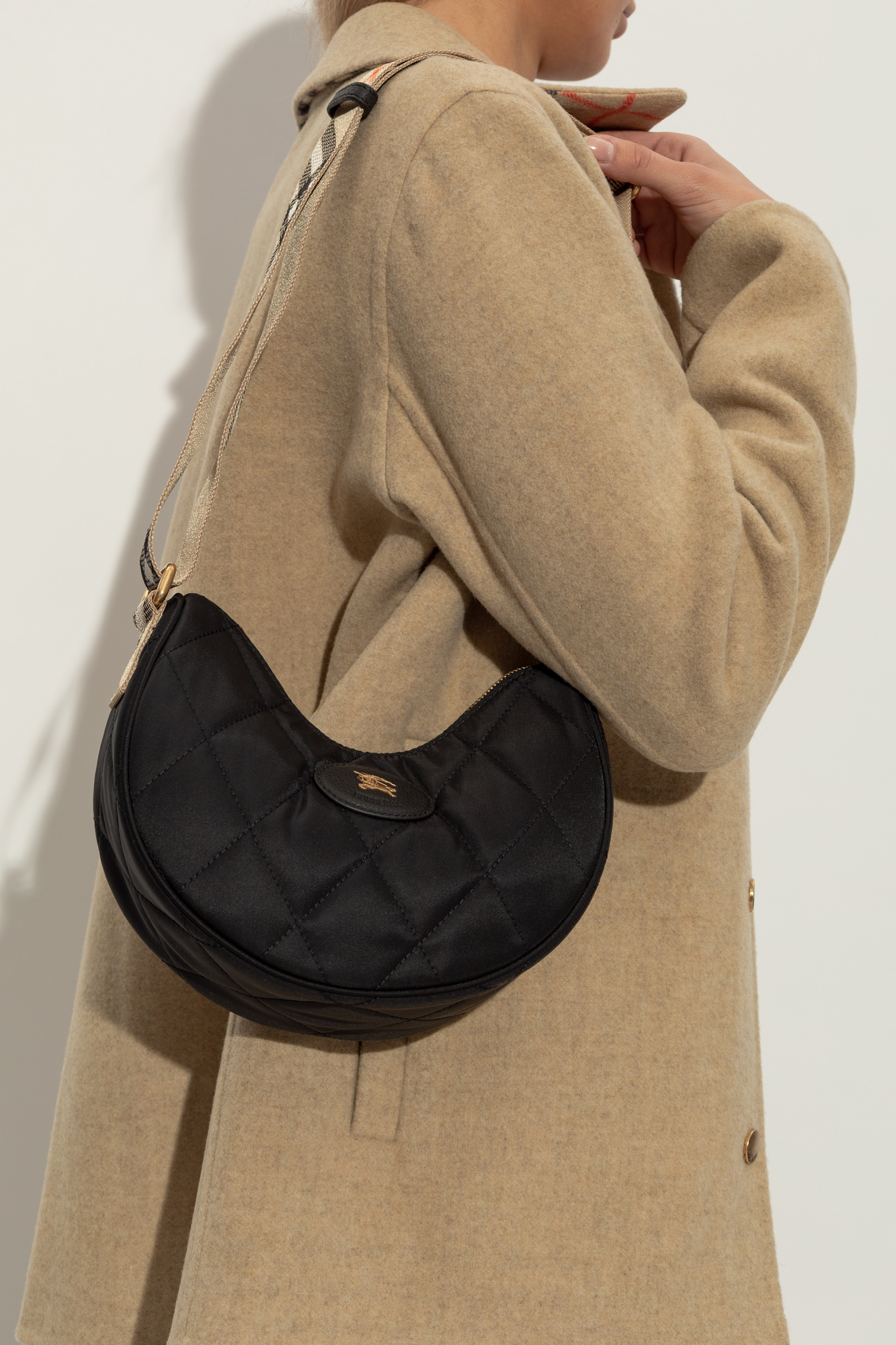 ショルダーバッグ・ポシェット Burberry Black Horseshoe Shoulder Bag Black Shoulder bag `Horseshoe` Burberry - Vitkac Canada